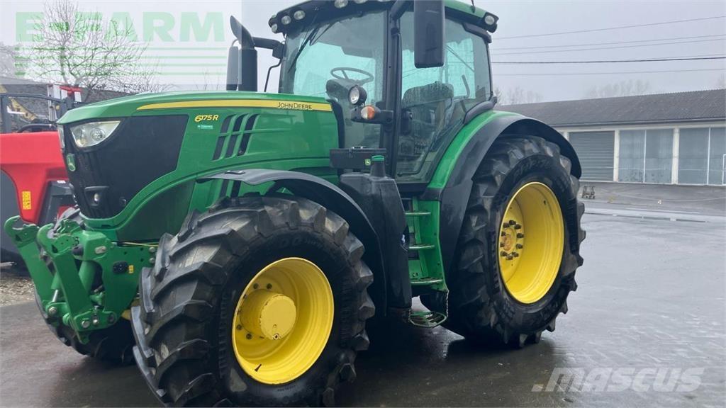 John Deere 6175R Traktory