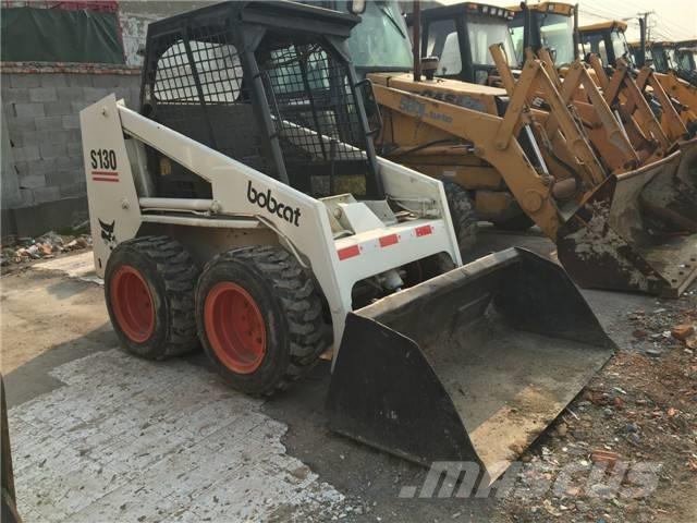 Bobcat S 130 Smykem řízené nakladače