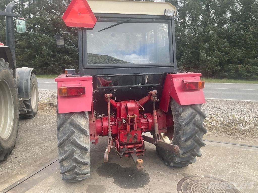 IH 624 Traktory