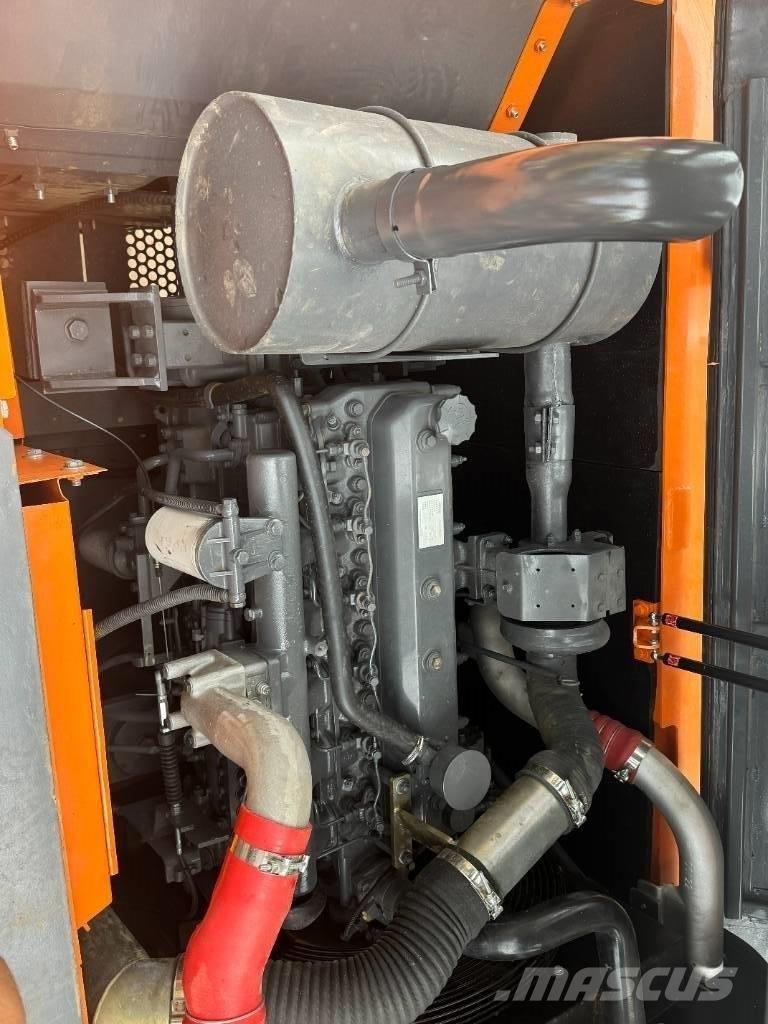 Develon DX 225 LCA Midi rýpadla 7t - 12t