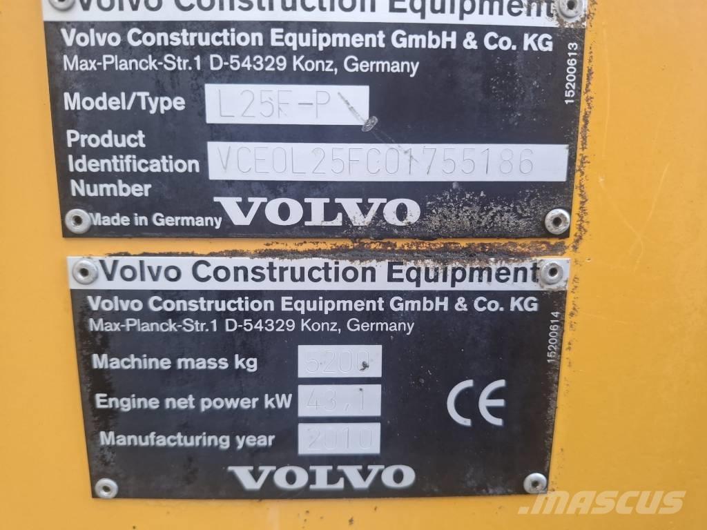 Volvo L 25 F-P Kolové nakladače