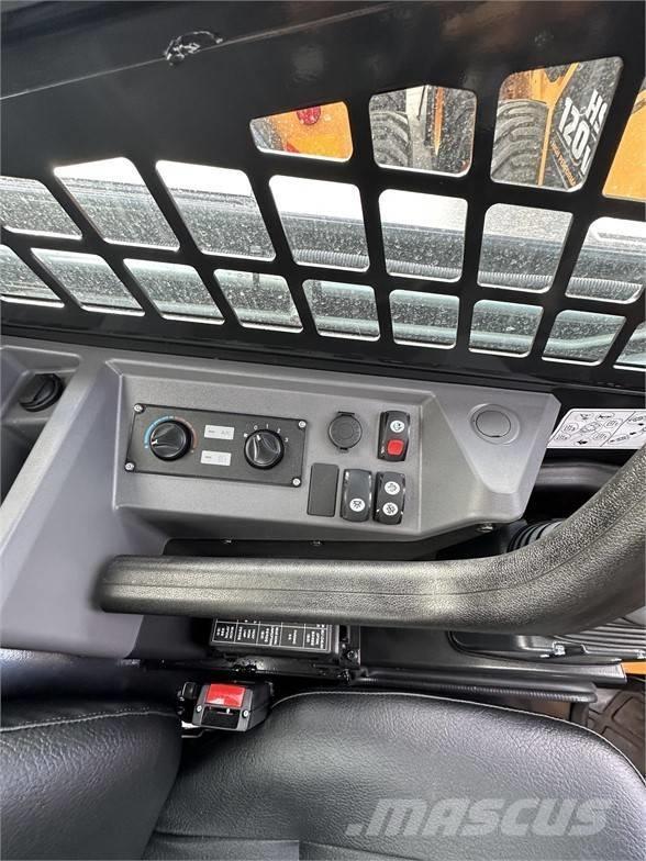 Hyundai HS 120 V Smykem řízené nakladače
