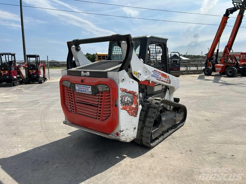 Bobcat T64 Smykem řízené nakladače