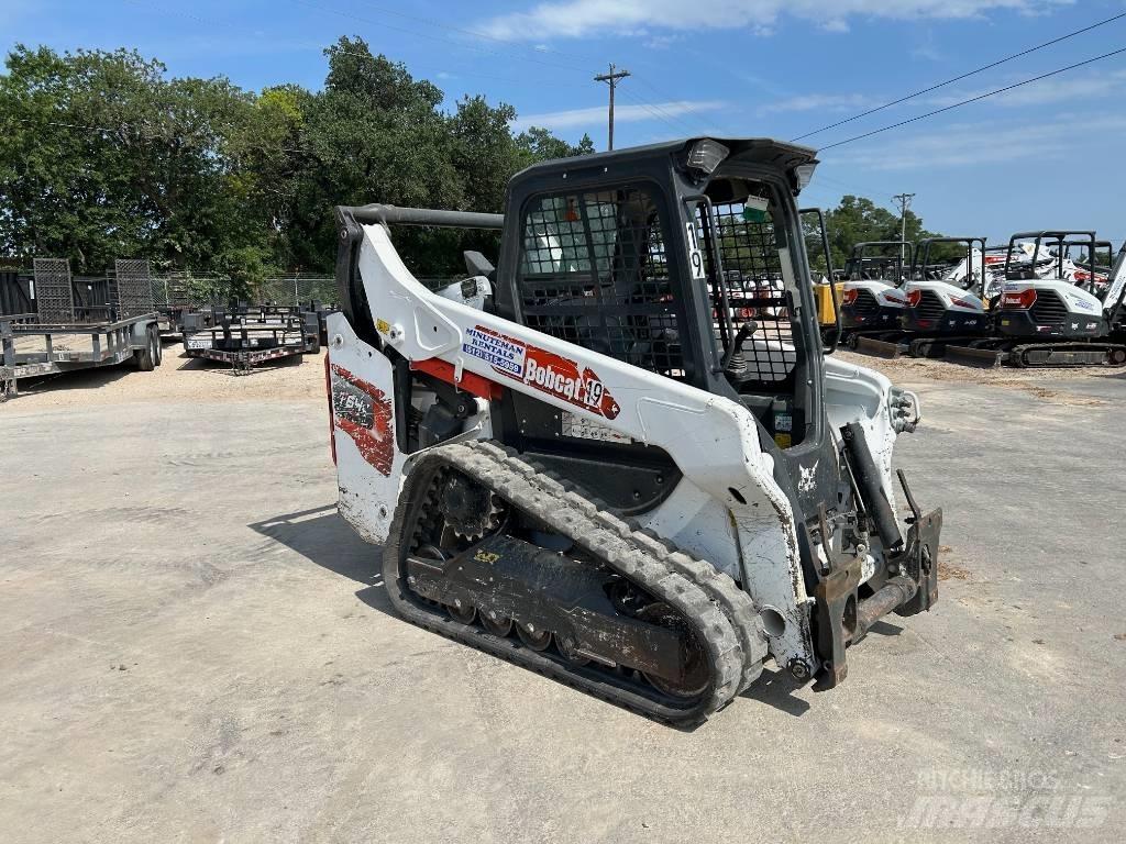 Bobcat T64 Smykem řízené nakladače