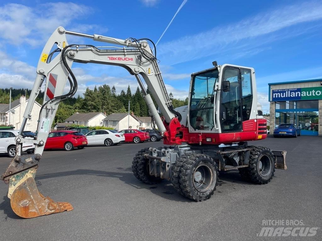 Takeuchi TB295W Kolová rýpadla