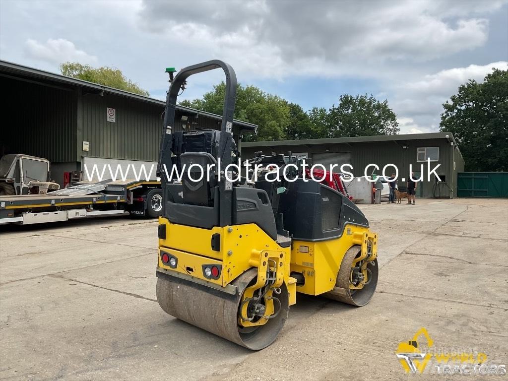 Bomag BW 120 Kombinované válce