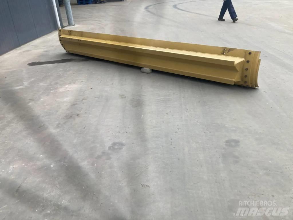 CAT 120M Moldboard Radlice