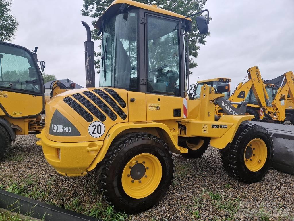 Volvo L 30 Kolové nakladače