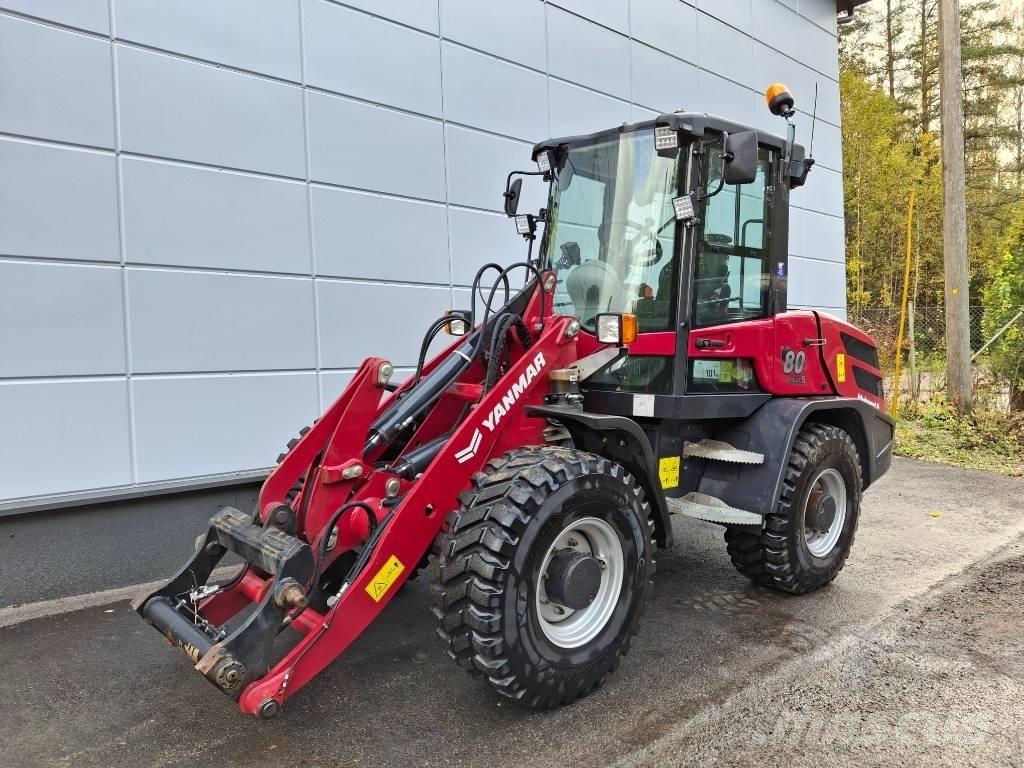 Yanmar V 80 Kolové nakladače