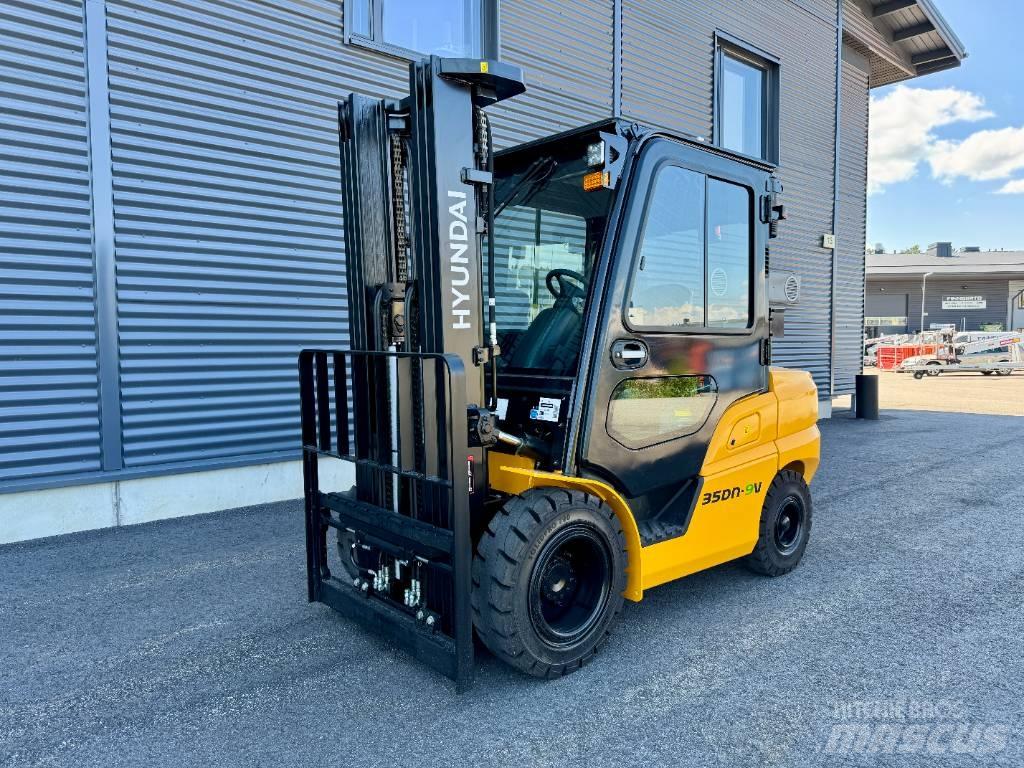 Hyundai 35DN-9V Dieselové vozíky