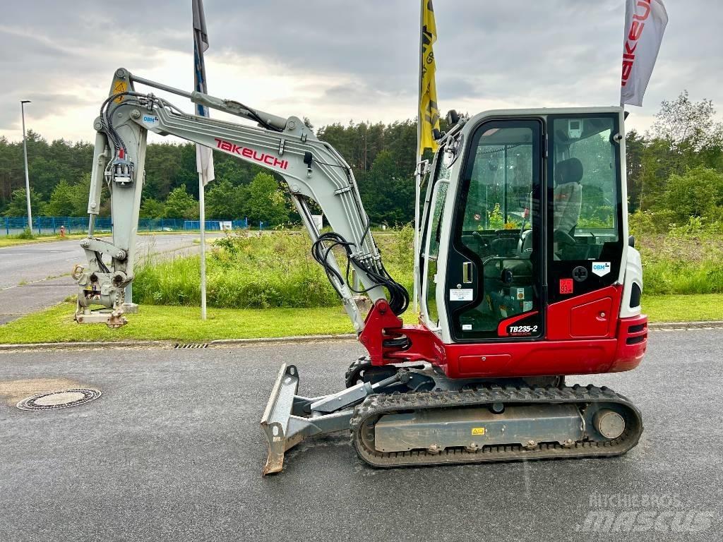 Takeuchi TB 235-2 V3 Mini rýpadla < 7t