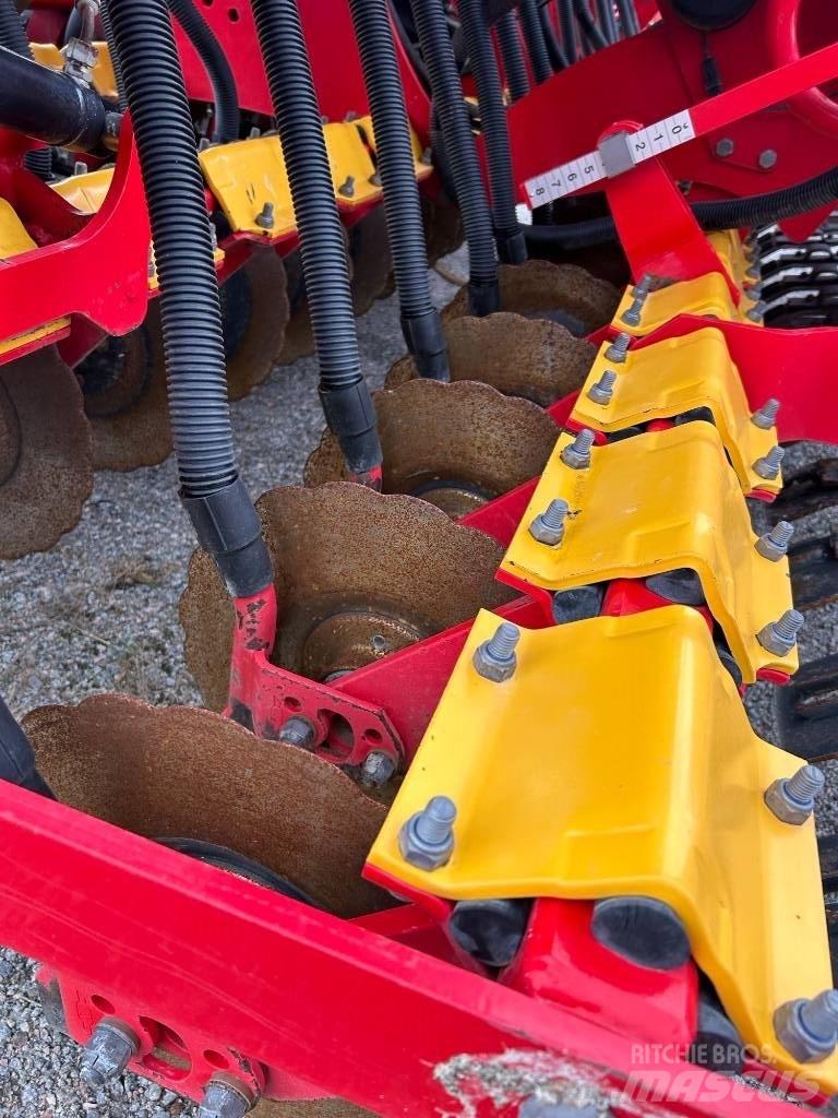 Väderstad Rapid400C Kombinované secí stroje