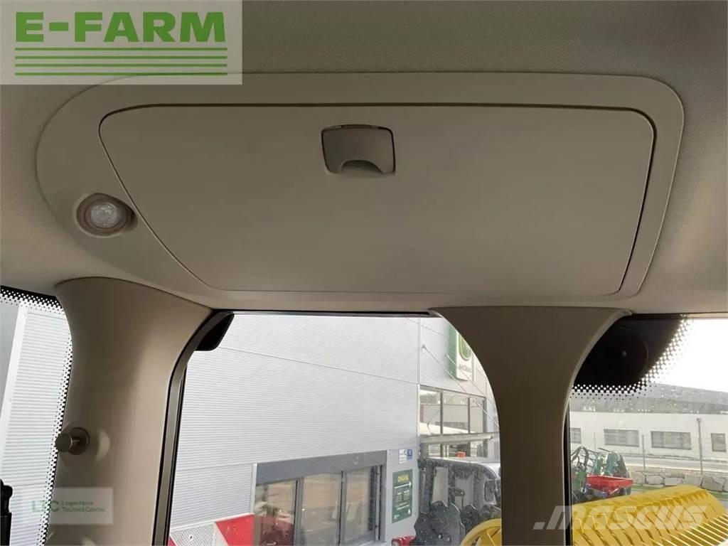 John Deere 6r 215 Traktory