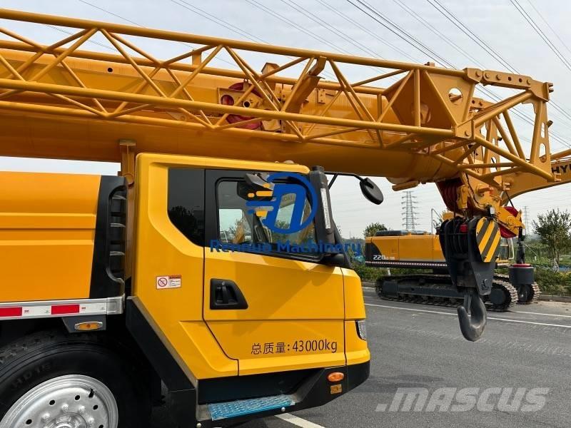 XCMG XCT 50 Univerzální terénní jeřáby