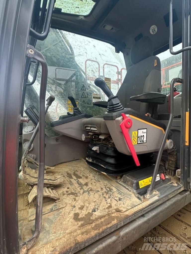 Volvo EC200EL Pásová rýpadla