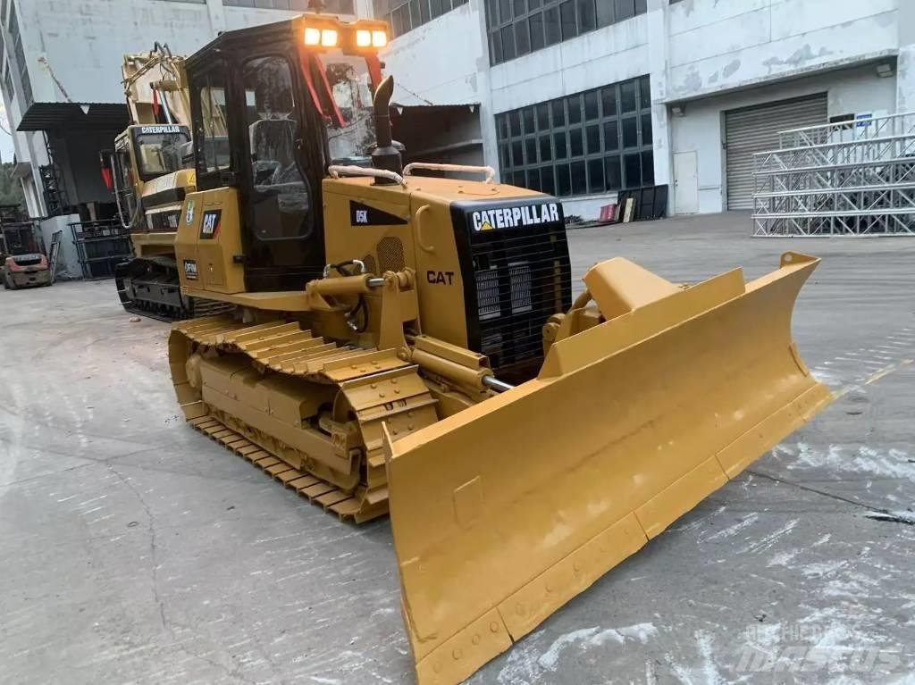 CAT D 5 K Pásové dozery