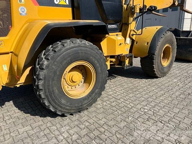 CAT 938 M Kolové nakladače