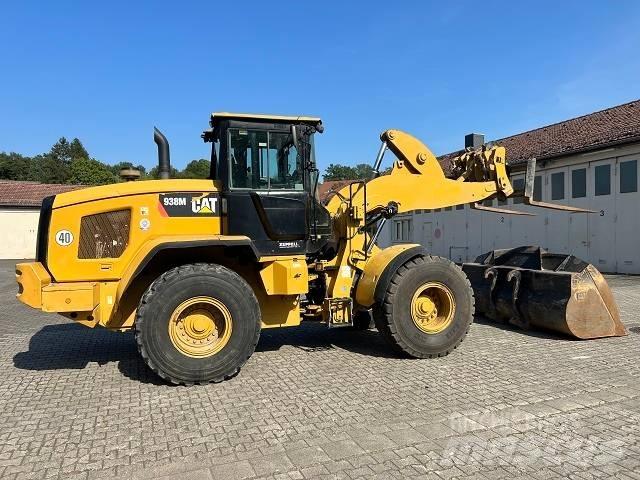 CAT 938 M Kolové nakladače