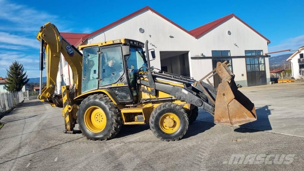 CAT 432d Rýpadlo-nakladače