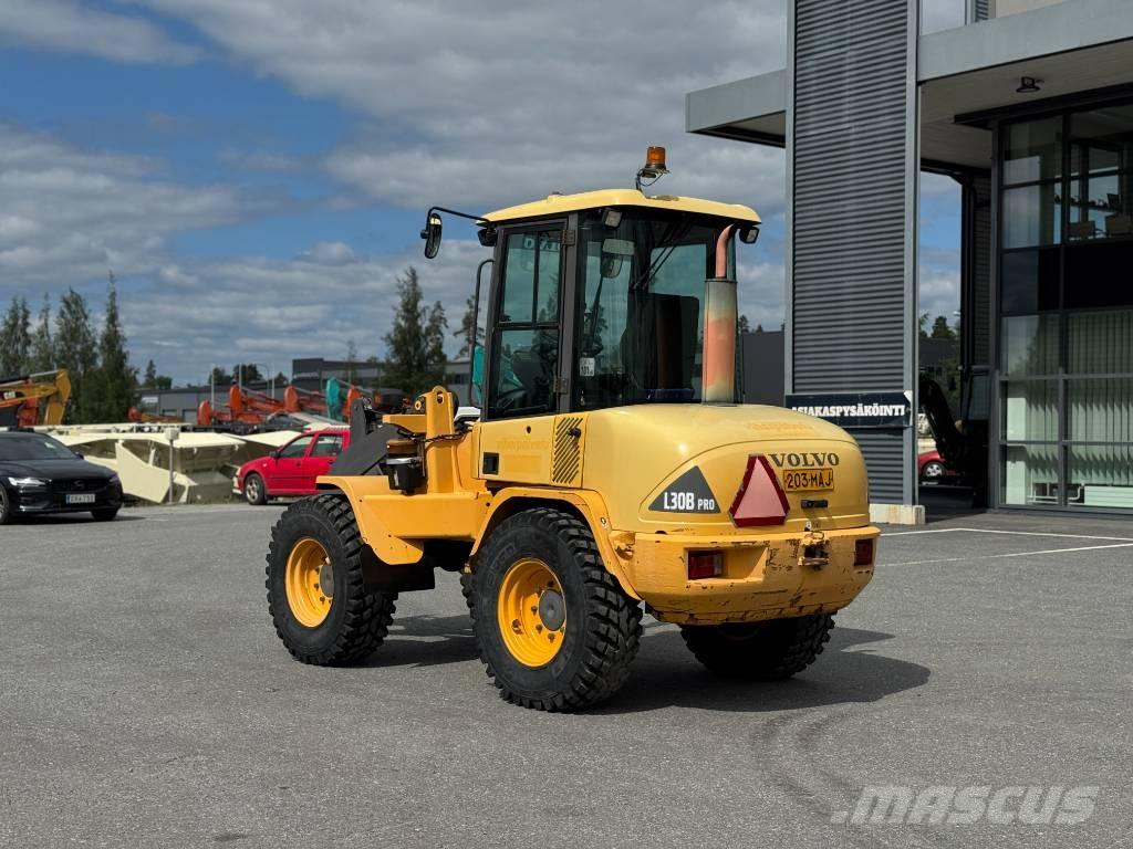 Volvo L 30 B Kolové nakladače