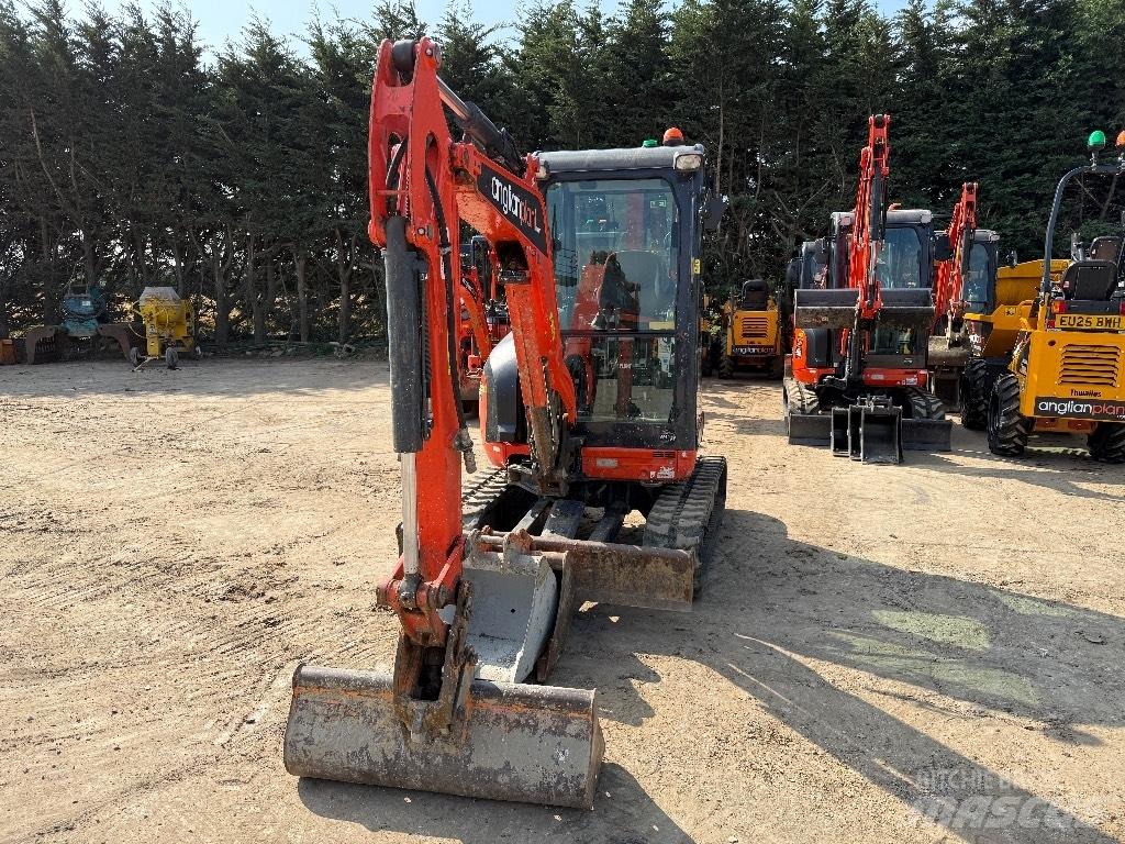Kubota U 27-4 Mini rýpadla < 7t