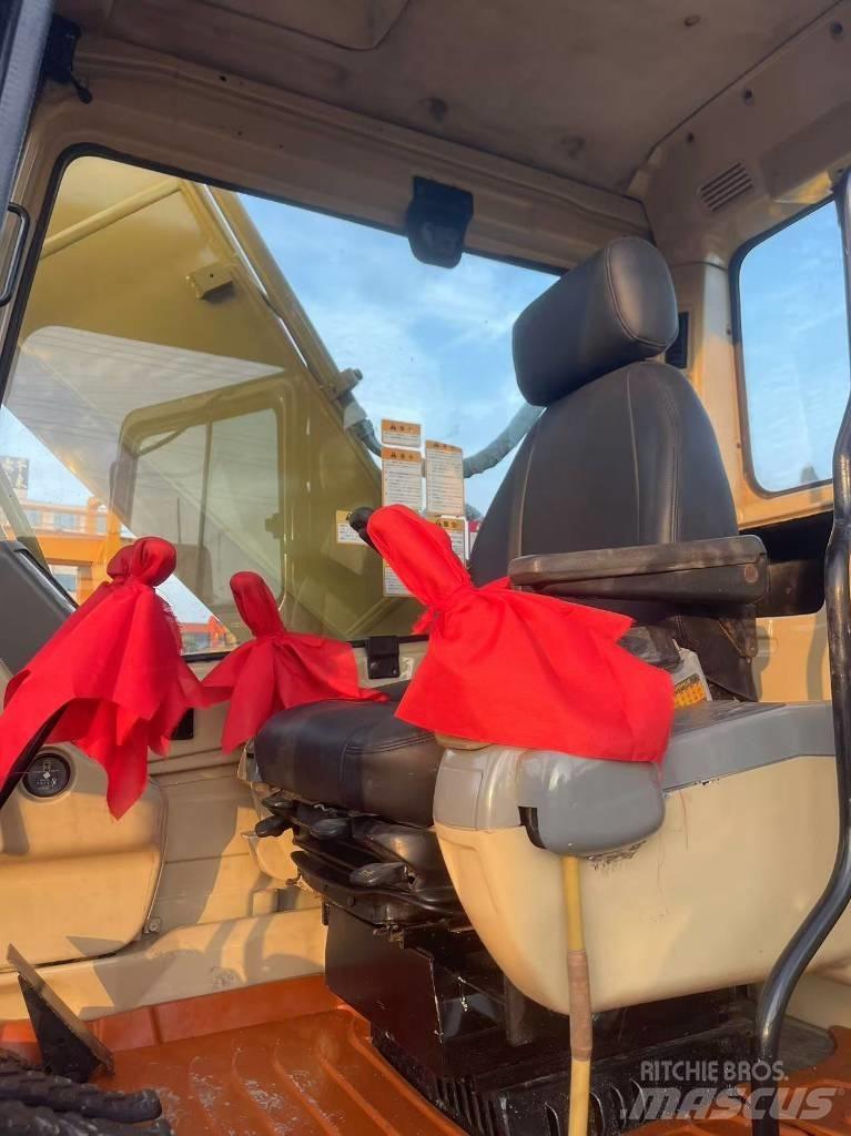 CAT 320 B Pásová rýpadla