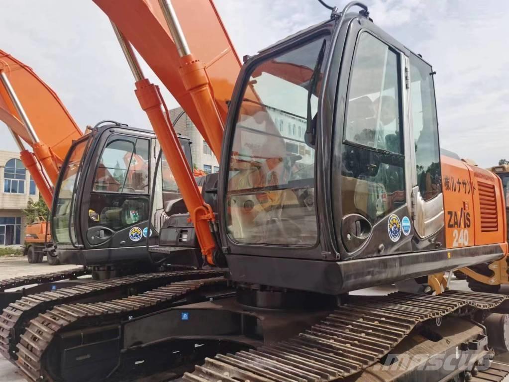 Hitachi ZX 240 Pásová rýpadla