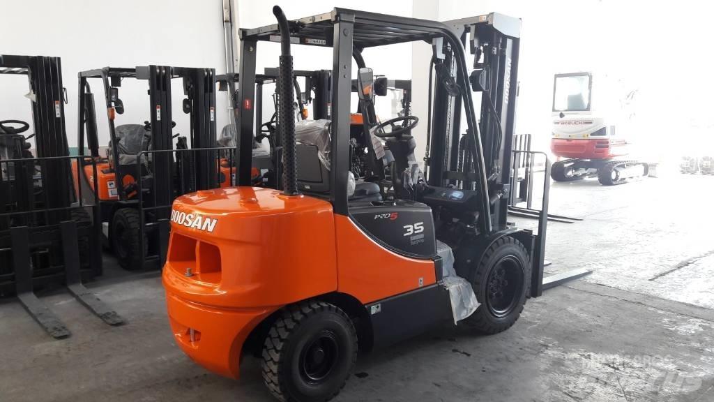 Doosan D35 C-5 Dieselové vozíky
