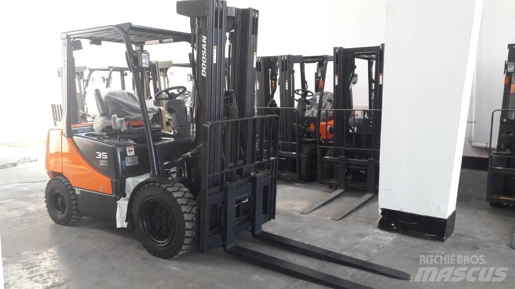 Doosan D35 C-5 Dieselové vozíky