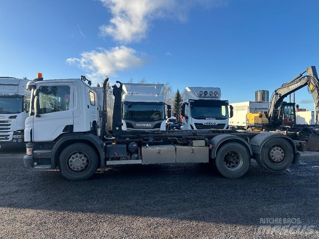 Scania P420 Hákový nosič kontejnerů
