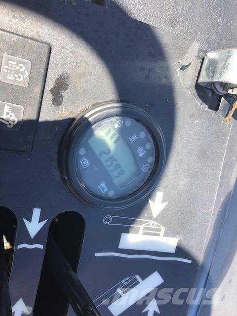 Jacobsen R311T Samojízdné sekačky