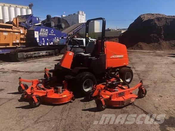 Jacobsen R311T Samojízdné sekačky