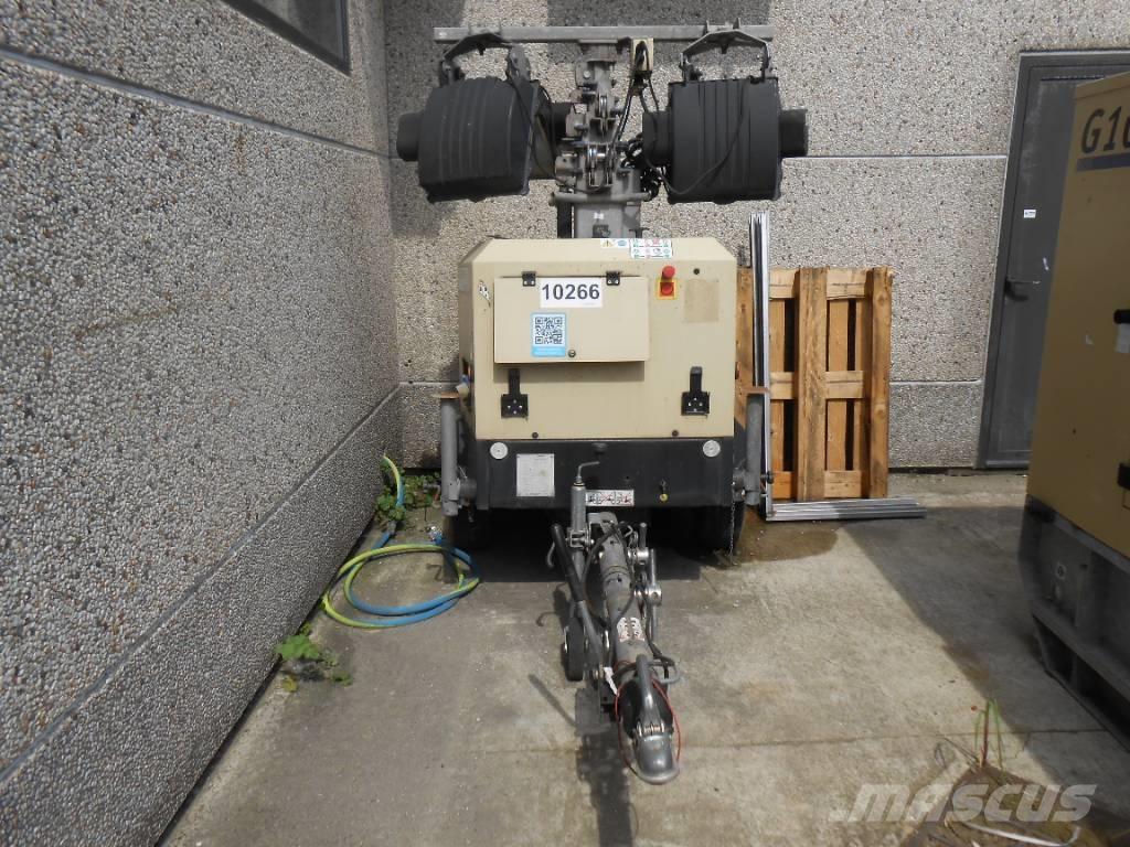 Doosan LSV9 Osvětlovací stožáry