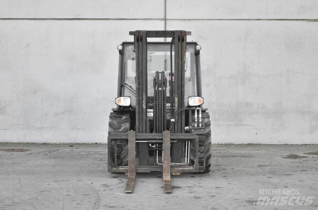 Manitou MC 30-4 Dieselové vozíky