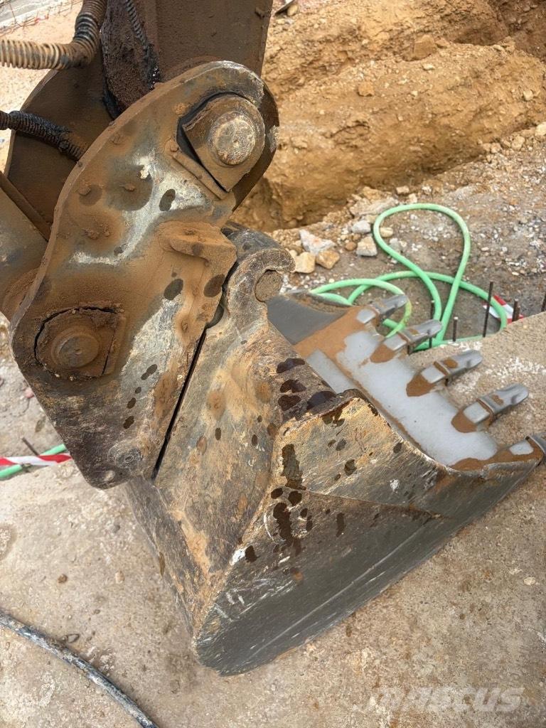 Volvo ECR 88 PLUS Midi rýpadla 7t - 12t