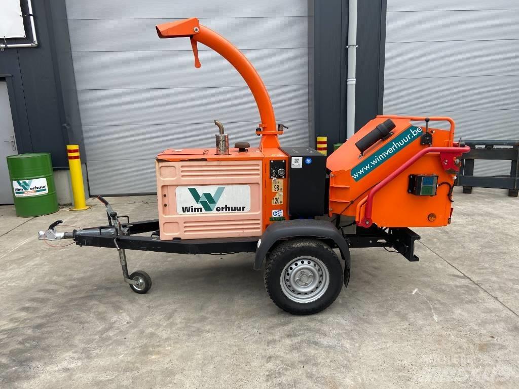 Timberwolf TW230/DHB Štěpkovače
