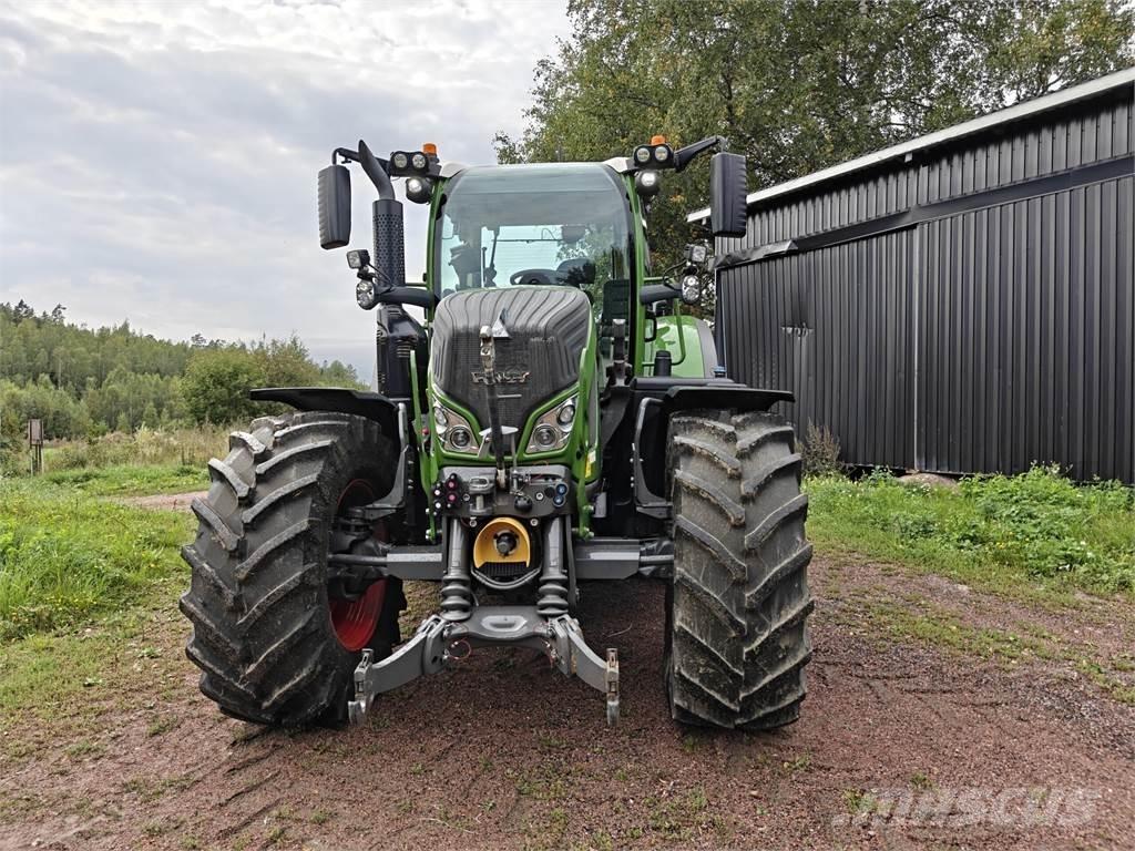 Fendt 718 Gen6 Traktory