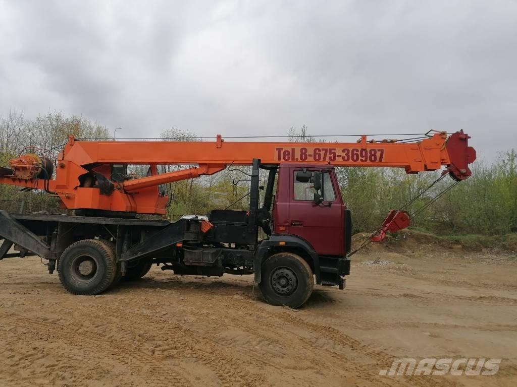  MAZ.   KS-3579 15t.//22m. Univerzální terénní jeřáby