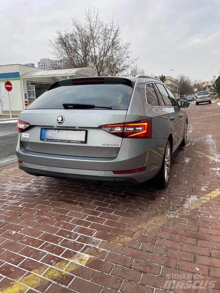 Skoda Superb Osobní vozy