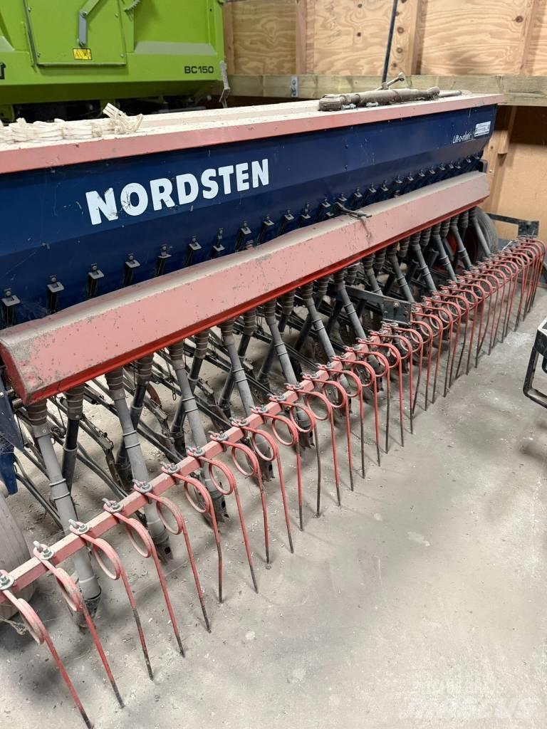 Nordsten såmaskine Mechanické secí stroje