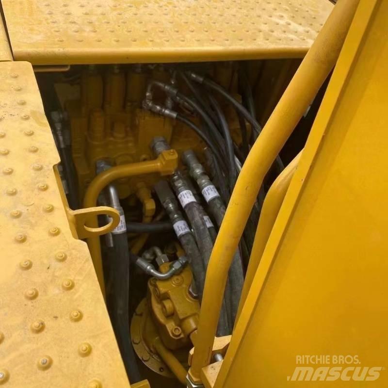 CAT 312 Pásová rýpadla