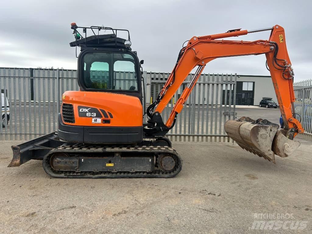 Doosan DX 63-3 Pásová rýpadla