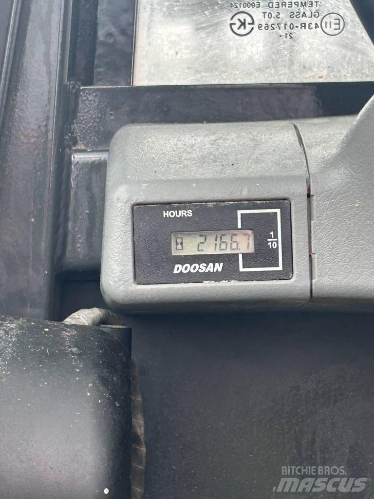 Doosan DX 63-3 Pásová rýpadla