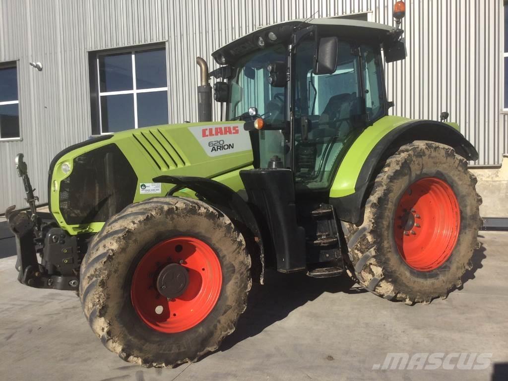 CLAAS ARION 620 Traktory