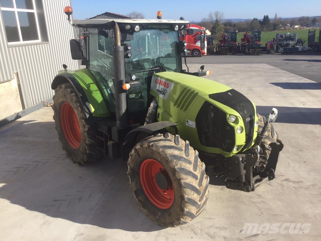 CLAAS ARION 620 Traktory
