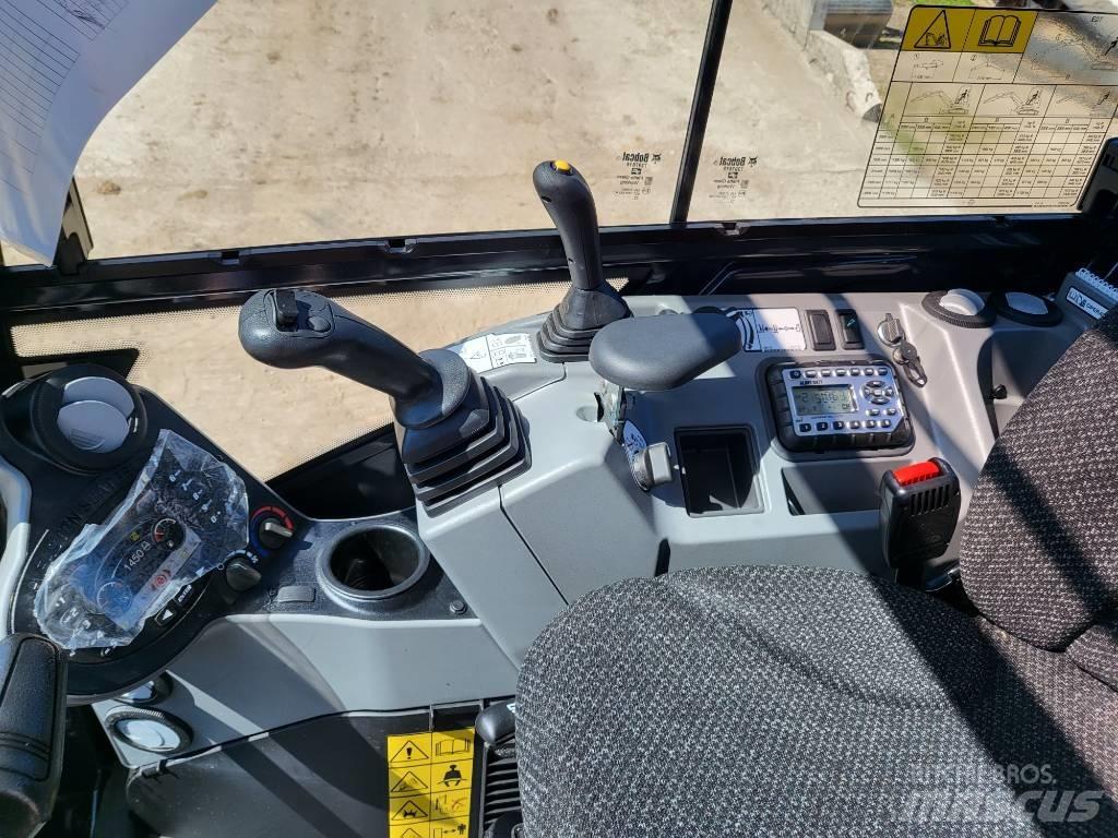 Bobcat E 27 Z Mini rýpadla < 7t