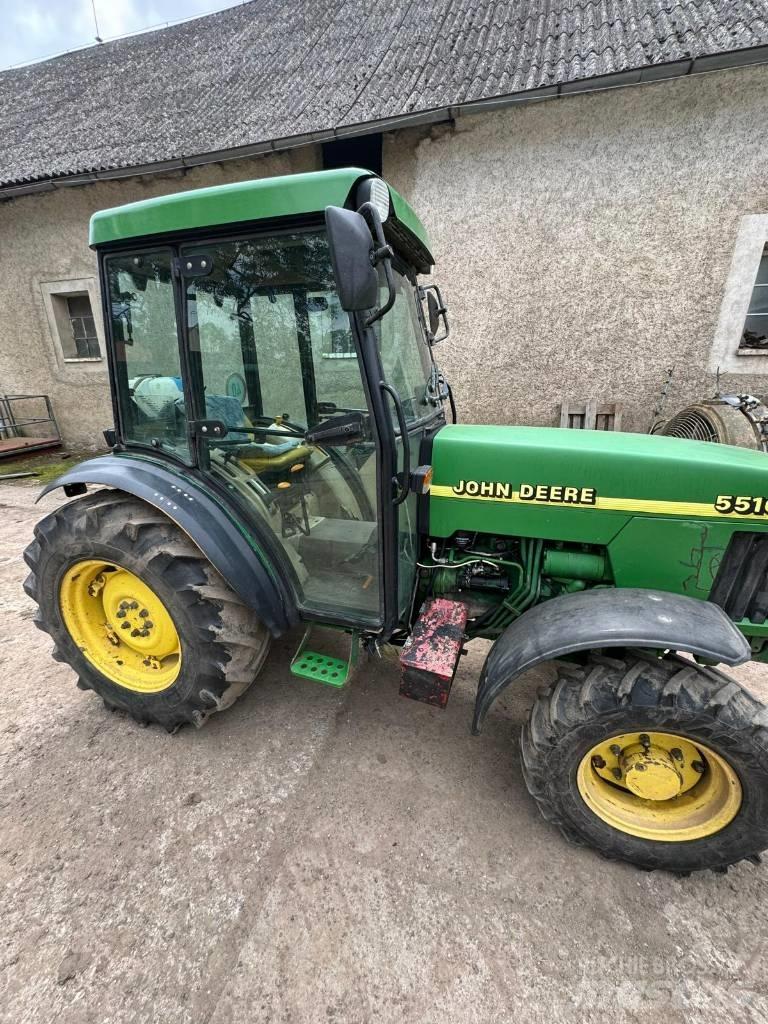 John Deere 5510 N Traktory