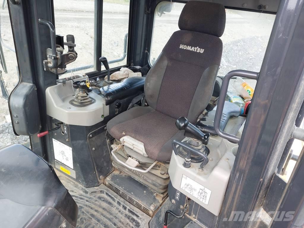 Komatsu D61PX-24 Pásové dozery