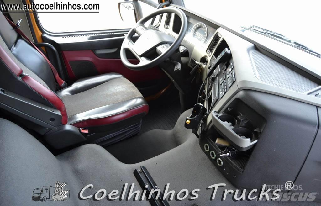 Volvo FM 330 Skříňová nástavba