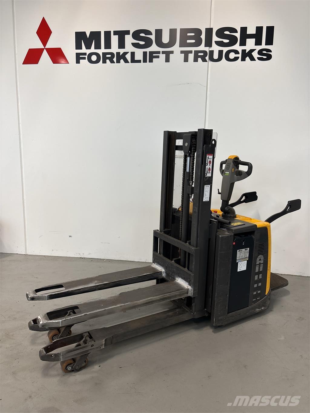 Atlet PDP200 Samohybné vozíky